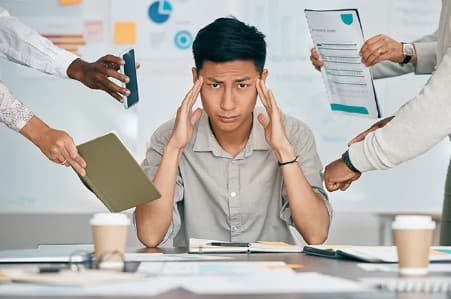 Tingkatkan Kesadaran Risiko Bagi Kesehatan Mental di Lingkungan Kerja