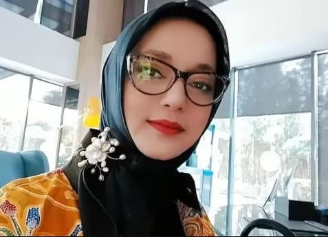 Marissa Haque meninggal dunia.