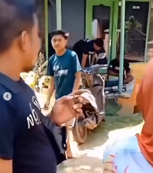 Viral Video Sejumlah Lansia di Jawa Timur Protes Suara Horeg Namun Tidak Digubris Operator, Warganet: Hama Berwujud Manusia