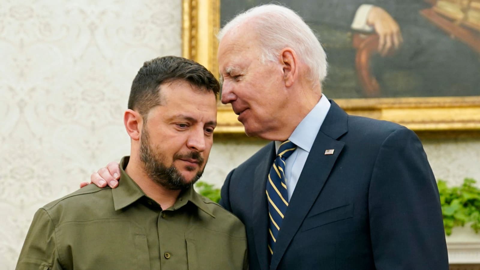 Presiden Ukraina Volodymyr Zelensky dan Presiden AS Joe Biden di Gedung Putih. Foto Sky News
