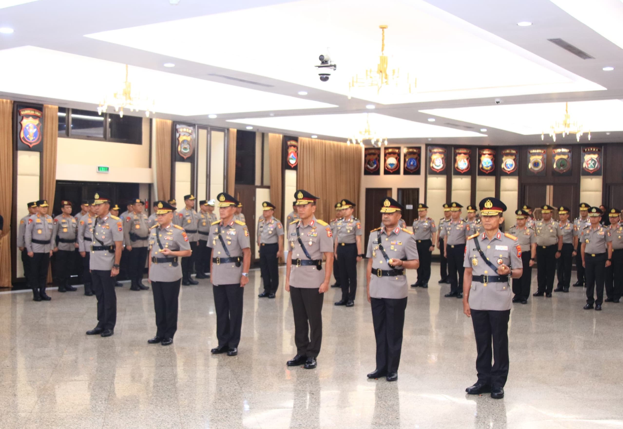 Kapolri Pimpin Serah Terima Jabatan Enam Perwira Tinggi, Berikut Daftarnya