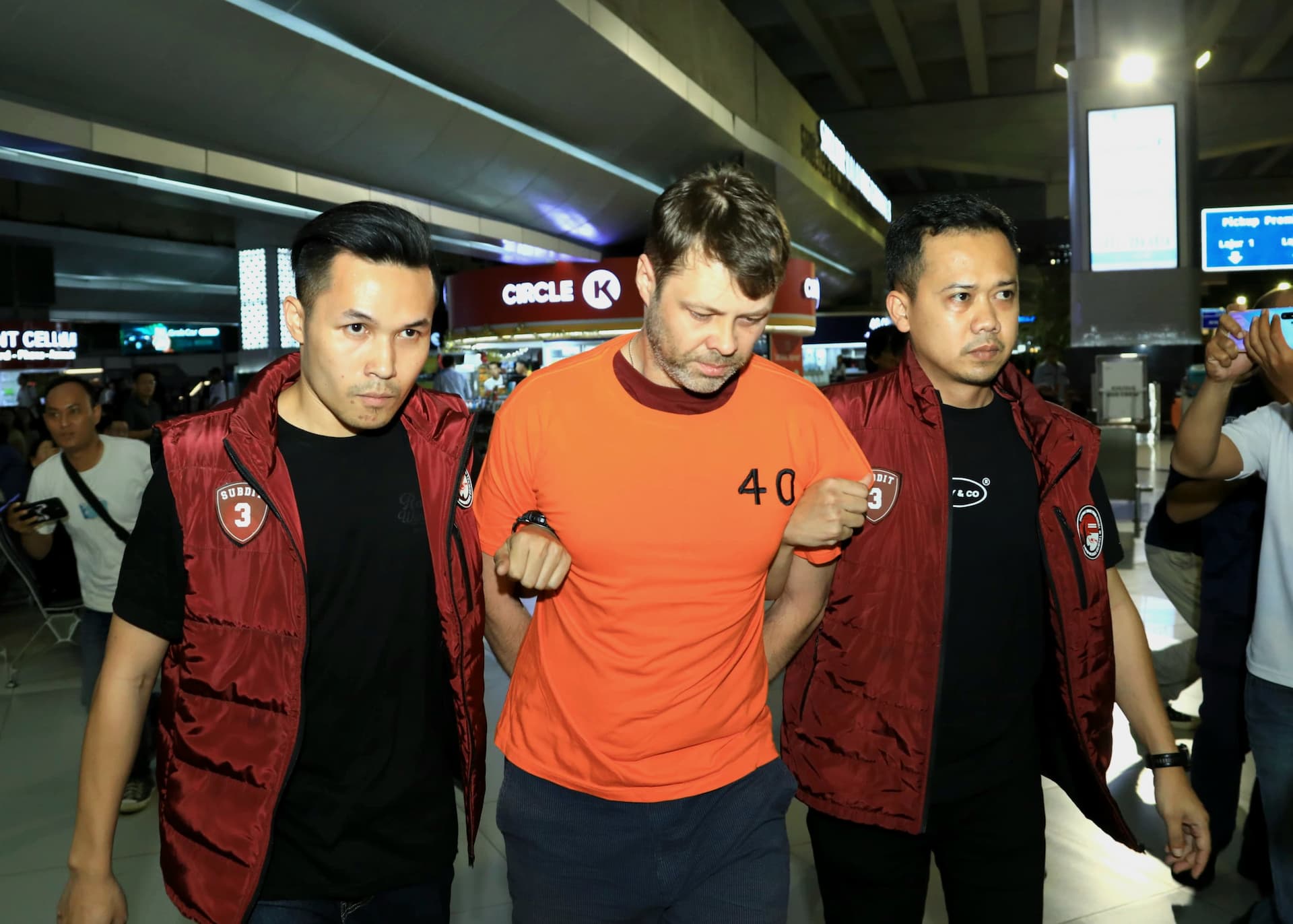 Polisi tangkap Roman Nazarenco (RN), WN Ukraina yang menjadi pengendali laboratorium narkoba di Bali yang kabur ke Thailand (Foto: Polri)