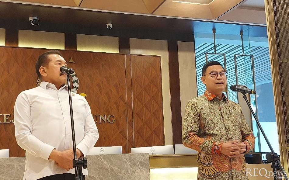 Jaksa Agung ST Burhanuddin dan Kepala BPOM Taruna Ikrar (Foto: Hastina/REQnews)