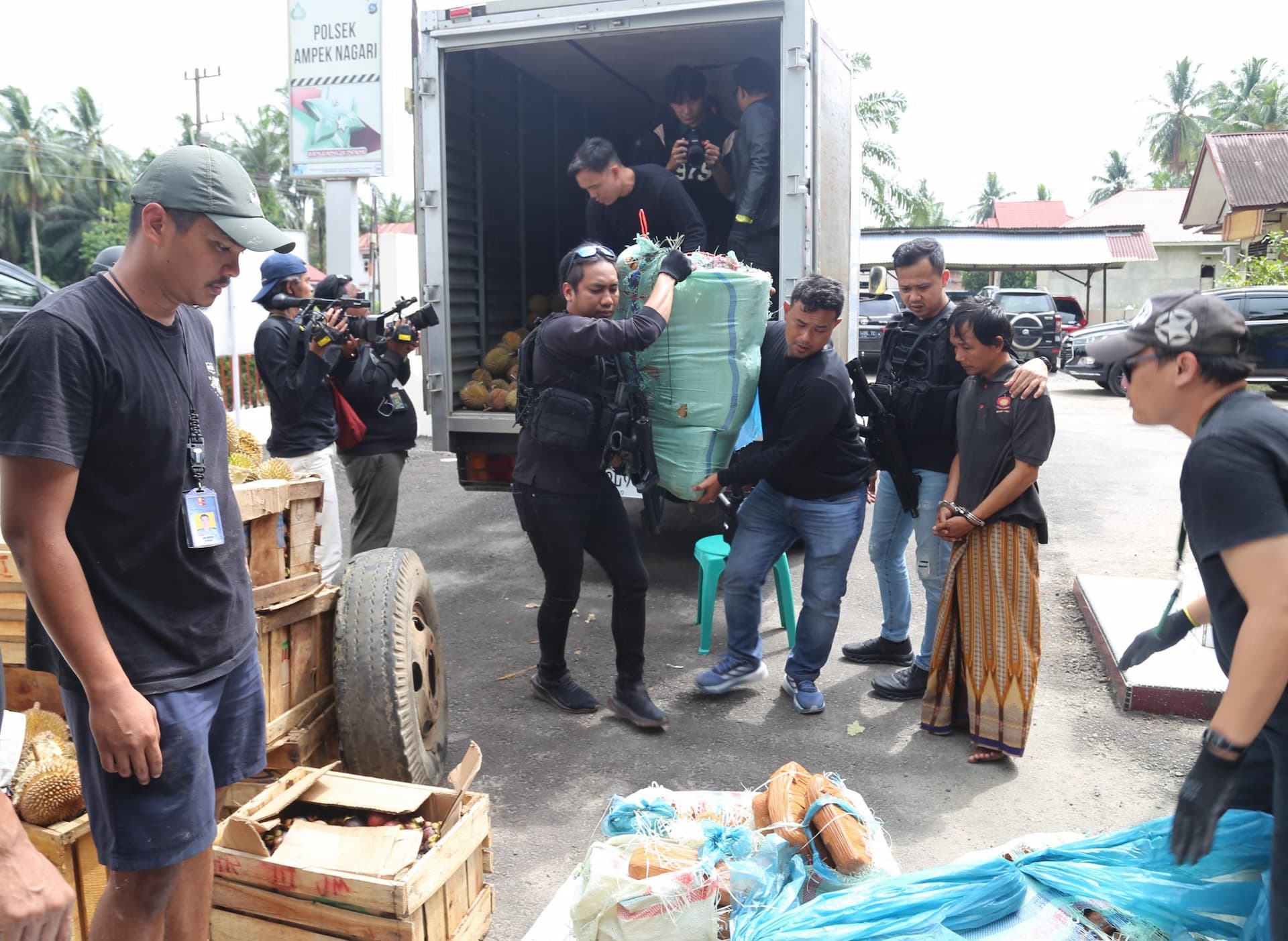 Polri gagalkan penyelundupan narkotika jenis ganja ke Jakarta (Foto: Istimewa)