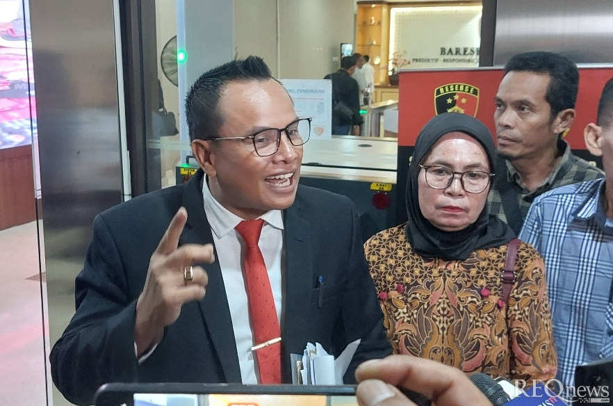 Seorang warga Kalimantan Tengah mendatangi Bareskrim Mabes Polri, Jakarta Selatan meminta agar surat tanah miliknya dikembalikan (Foto: Hastina/REQnews)