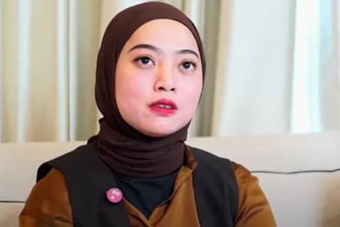 Viral Perselingkuhan Eks Pejabat Dinas Pariwisata Oku Selatan Dibongkar Istri. (Foto: Youtube Uya Kuya Tv)