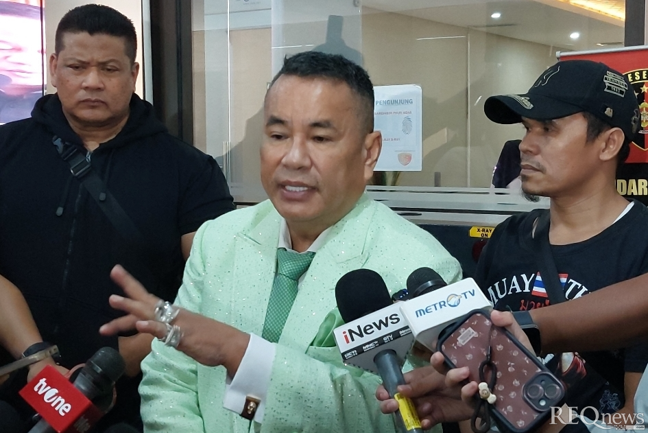 Pengacara Hotman Paris Hutapea di Bareskrim Mabes Polri (Foto: Hastina/REQnews)