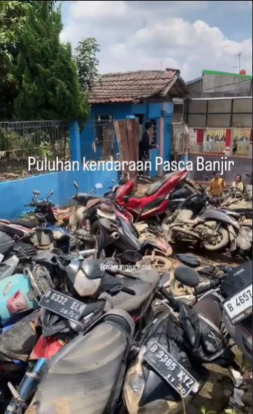Viral Puluhan Kendaraan Berserakan di Bekasi Usai Banjir, Penampakannya Bikin Ngeri