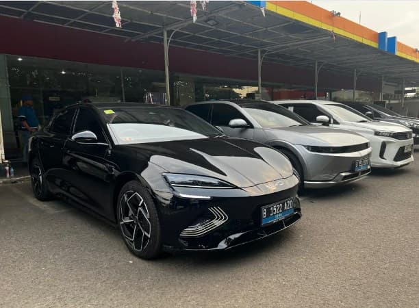 Evista Tawarkan Promo Sewa Mobil Listrik untuk Mudik.