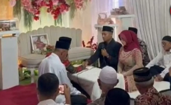 Ibu Guru Salsa yang Video Syurnya Viral Melangsungkan Pernikahan (Foto:Istimewa)