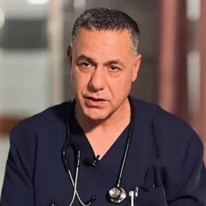 dr Hussam Abu Safiya Alami Penyiksaan di Penjara Israel (Foto: frontlinedefenders.org)