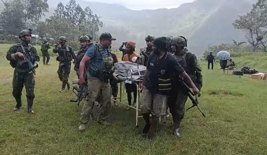 Seorang Guru Tewas Akibat Serangan KKB di Distrik Anggruk, TNI-Polri Lakukan Evakuasi