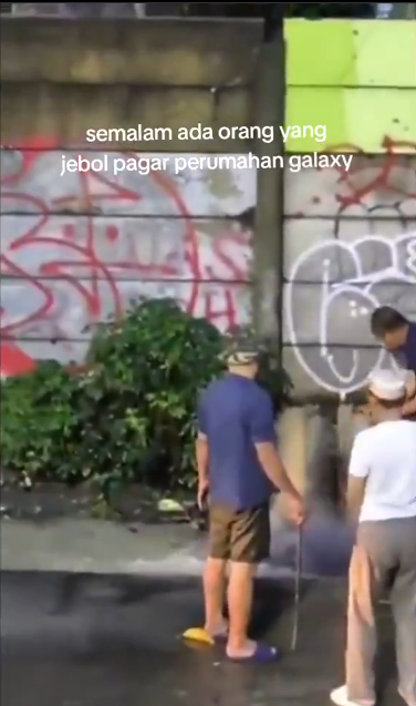 Duh Viral Video Warga di Bekasi Jebol Tembok untuk Kurangi Banjir Berujung Aliran Air Meluas