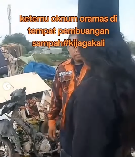Viral Video Aktivis yang Bersihkan Sampah di Pinggir Kali Didatangi Ormas dan Disuruh Minta Izin, Warganet: Giliran Ambil Rendang Ngga Izin