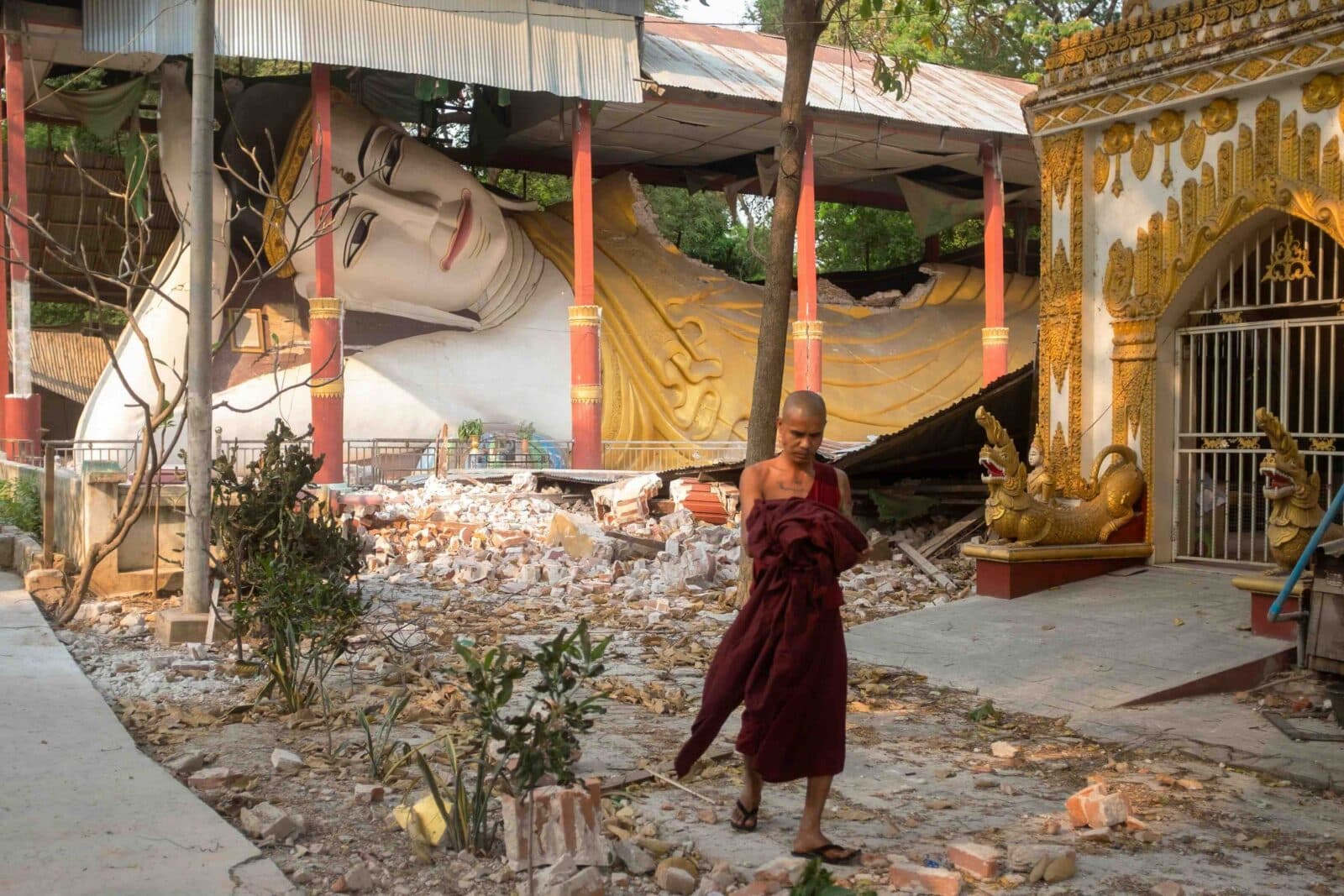 Junta Militer Myanmar Umumkan Gencatan Senjata Sementara, Penduduk Myanmar Tidur di Jalanan