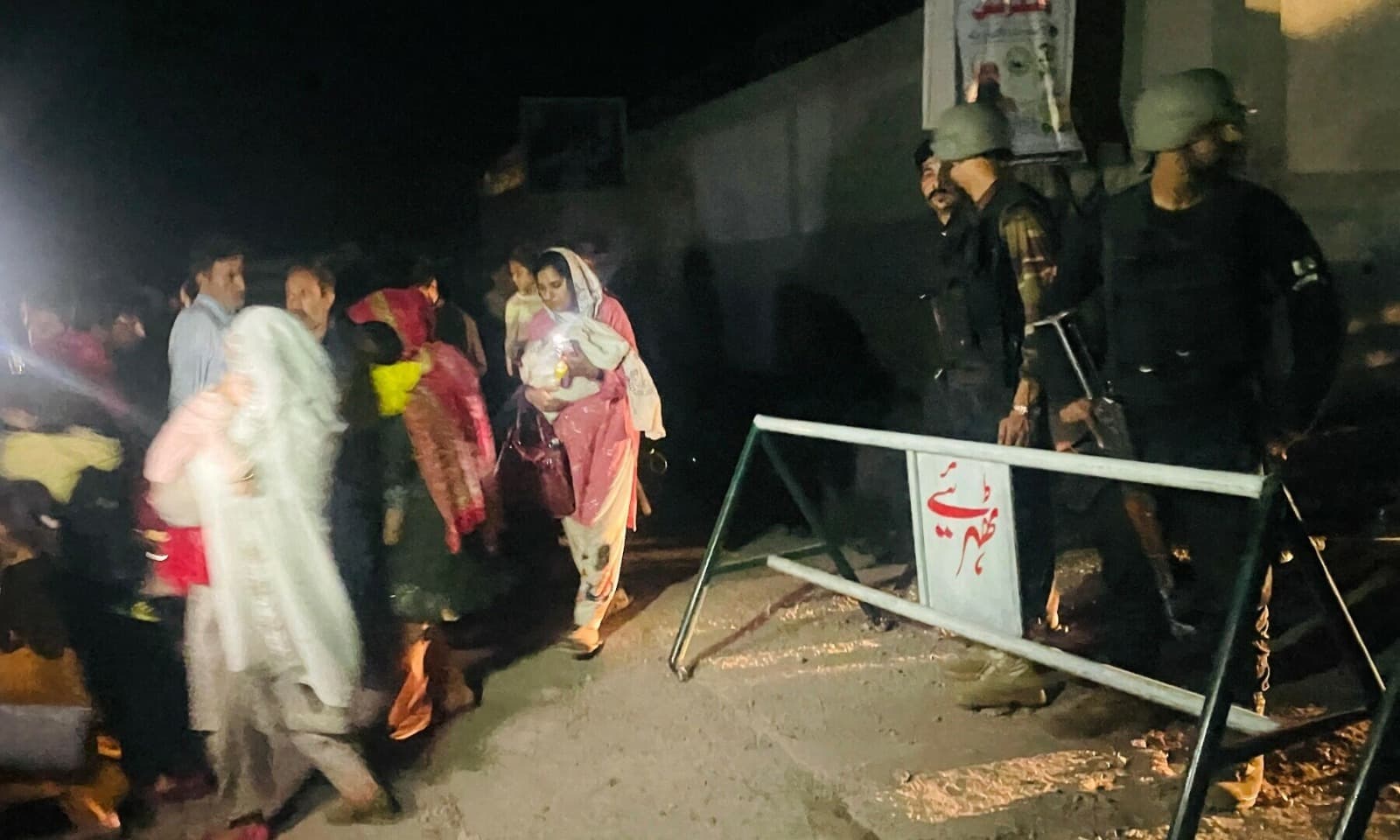 India-Pakistan Saling Tembak Artileri Berat, Puluhan Korban Berjatuhan