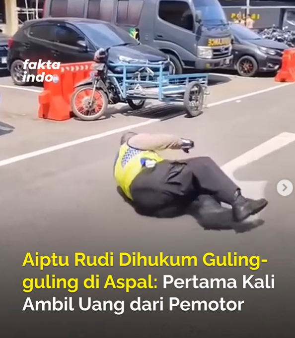 Viral Video Detik-detik Aiptu Rudi Dihukum Berguling di Aspal Gegara Pertama Kali Ambil Uang dari Pemotor