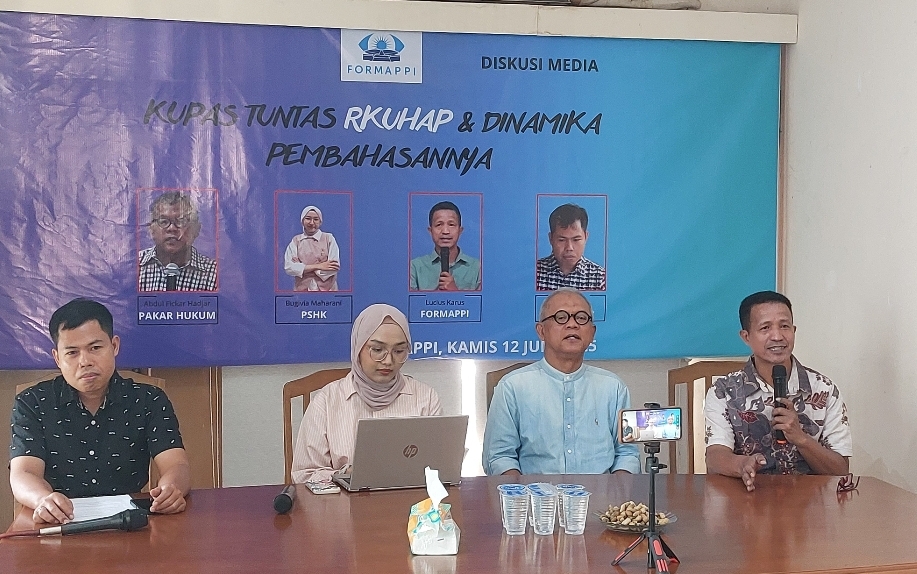 Diskusi 'Kupas Tuntas RKUHAP dan Dinamika Pembahasannya' di Kantor Formappi, Jakarta pada Kamis 12 Juni 2025 (Foto: Hastina/REQnews)