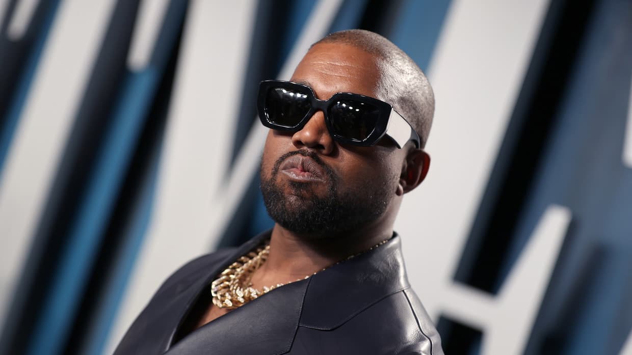 Rapper Kanye West Ganti Nama Lagi