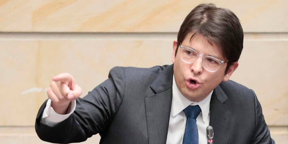 VIDEO: Calon Presiden Kolombia Miguel Uribe Turbay Ditembak di Kepala, Sekarat