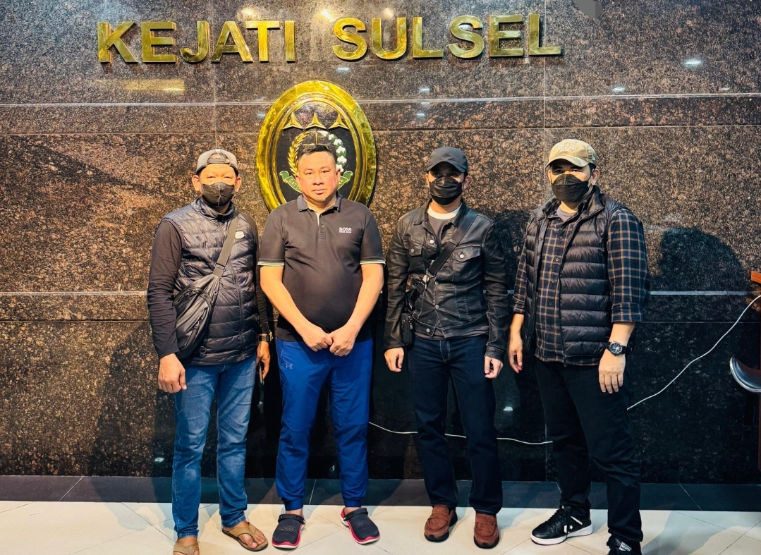 Penangkapan DPO kasus korupsi di Makassar, Sulawesi Selatan (Foto: Kejaksaan)