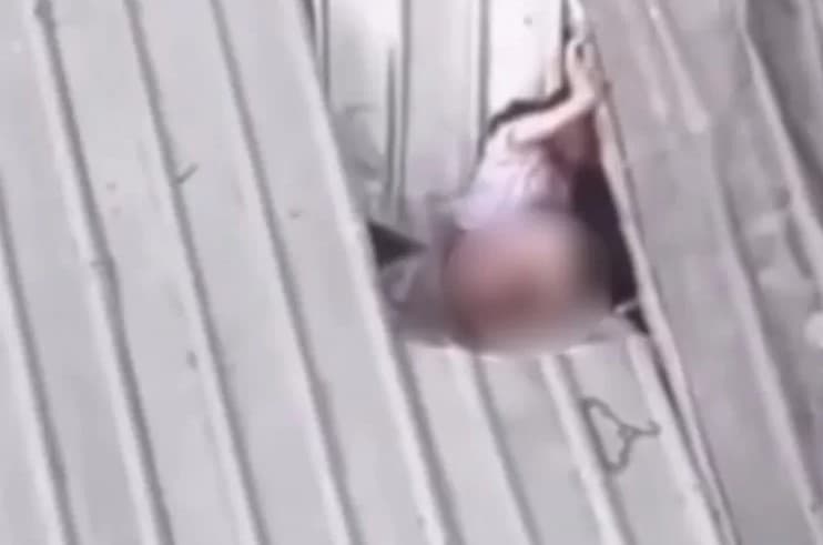 Viral Wanita Lompat dari Lantai 19 Apartemen Kalibata City Gegara Kaget Ada ODGJ Masuk Kamar. (Foto: Instagram @infopetukagan)