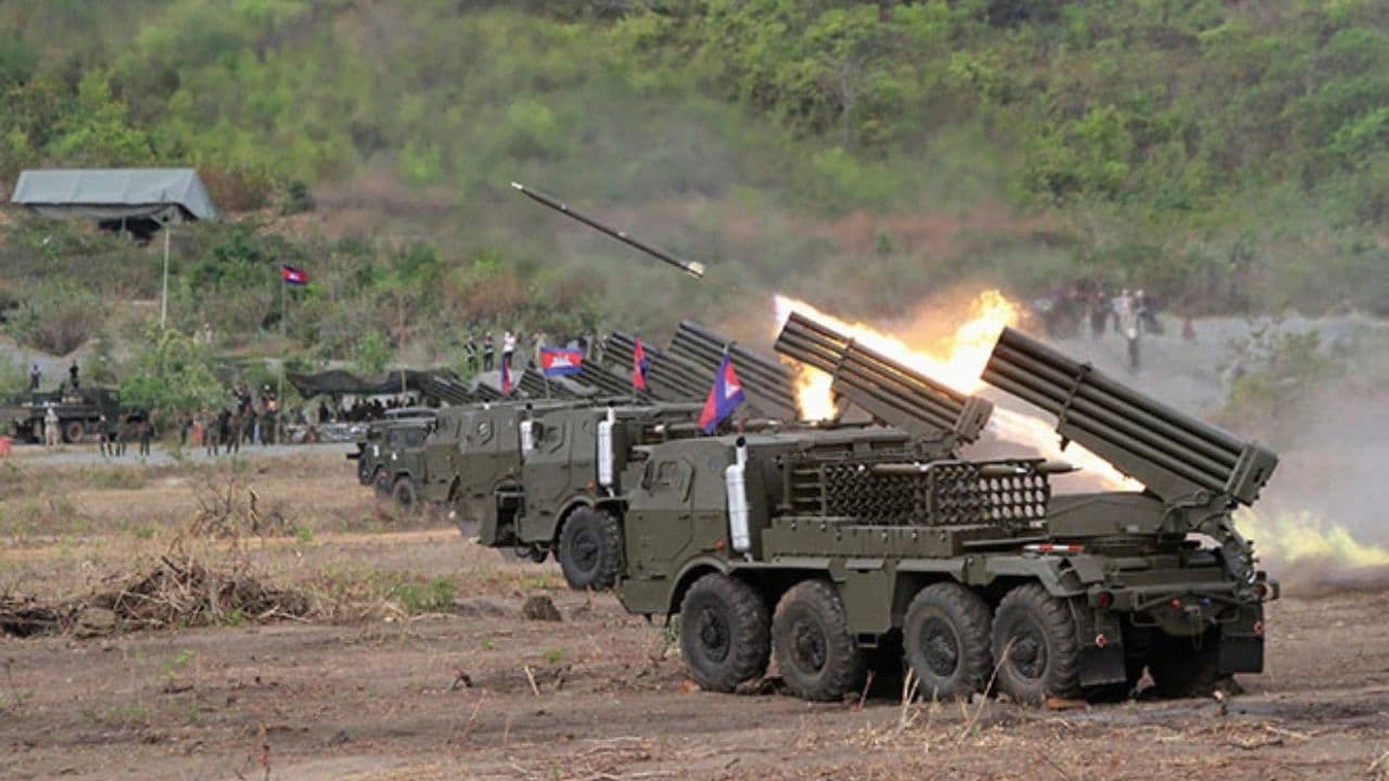 Pertempuran Hari Kedua: Kamboja dan Thailand Saling Tembak Artileri, 16 Tewas