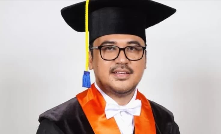 Sosok Adhi Iman Sulaiman, Guru Besar UNSOED Diduga Lecehkan Mahasiswinya. (Foto: X @VIRALinaje)