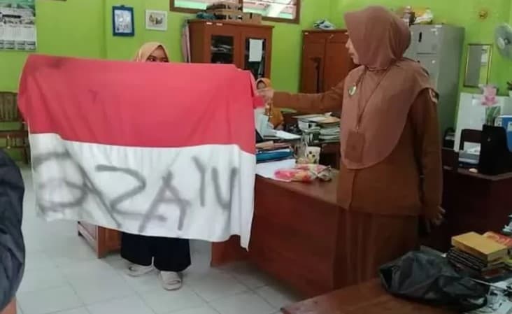 Coret Bendera Merah Putih dengan Tulisan 'GAZA 14', 3 Siswa Sekolah di Sragen Terancam 5 Tahun Penjara. (Foto: Twitter)