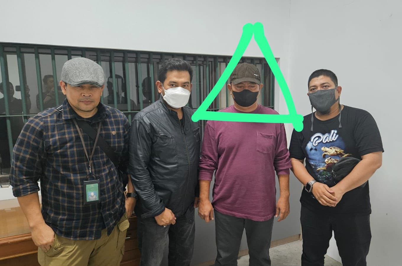 Penangkapan buronan korupsi di Bandung, Jawa Barat (Foto: Kejaksaan)