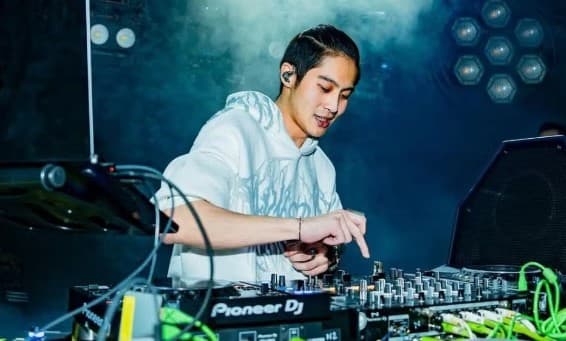 DJ Panda Akui Hamili Erika Carlina.