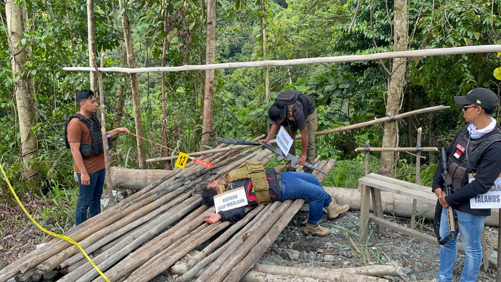 Proses rekonstruksi kasus pembunuhan anggota Polri di Nabire, Papua Tengah (Foto: Polri)