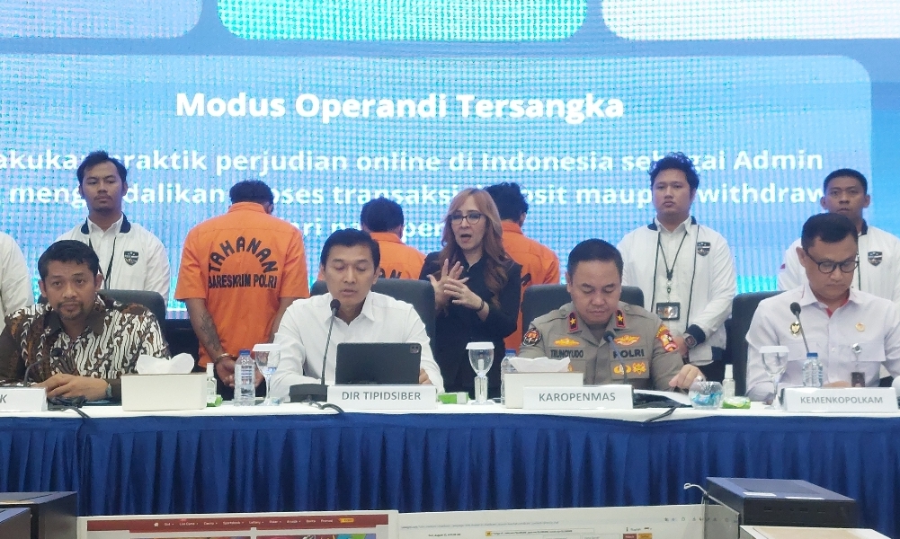 Pengungkapan kasus judi online (Foto: Hastina/REQnews)