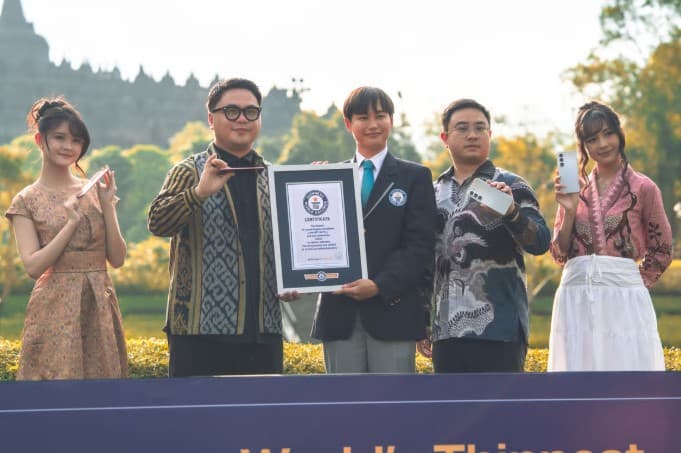 Infinix HOT 60 Pro+ Resmi Meluncur di Indonesia, Raih GUINNESS WORLD RECORDS sebagai Smartphone Layar 3D-Curved Tertipis di Dunia.