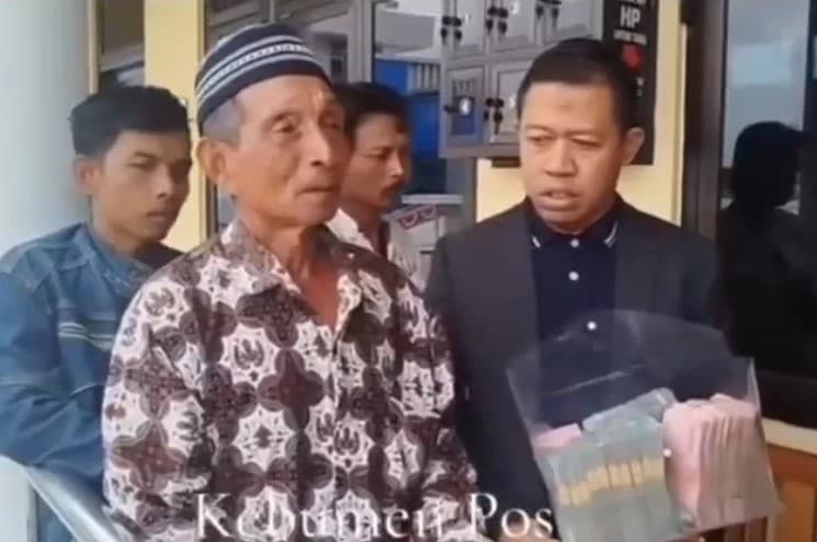Geger Lansia Diduga Diculik Oknum Anggota DPRD Kebumen. (Foto: Twitter @awesomeposted)