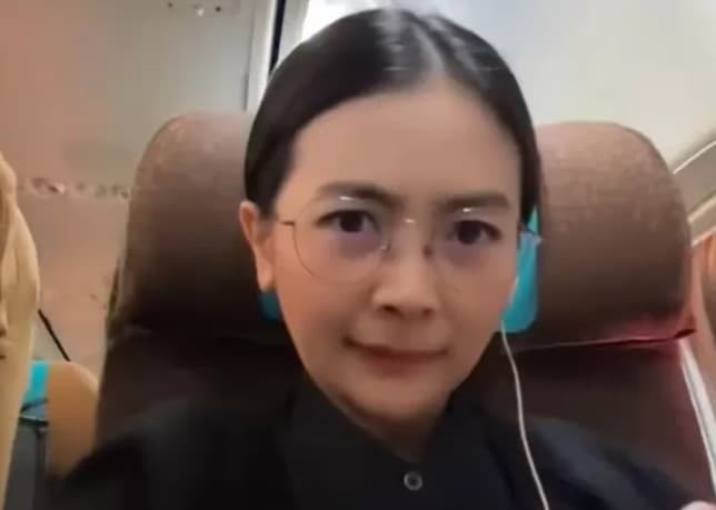 Viral Penumpang Sempat Rekam Detik-detik Pesawat Garuda Indonesia Keluarkan Api hingga Mati Mesin. (Foto: Instagram)