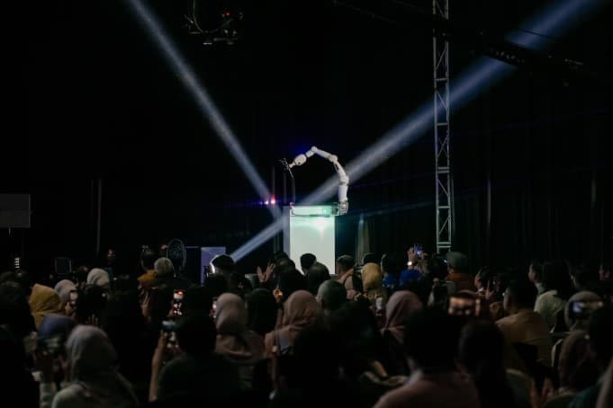 Robot Bedah Otak Pertama di Indonesia Hadir di Siloam Hospitals.