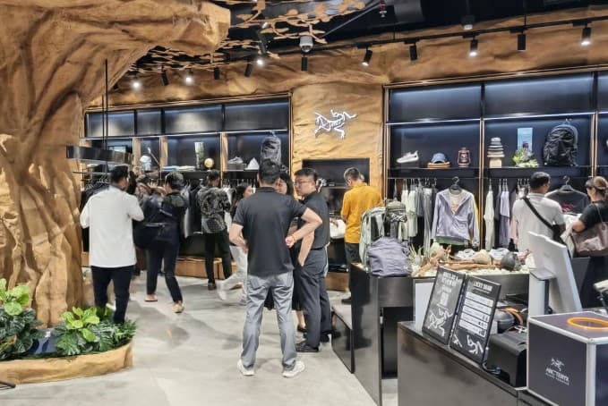 Arcteryx Indonesia Terbukti Legal Milik PT ATX Asia Sport Products.