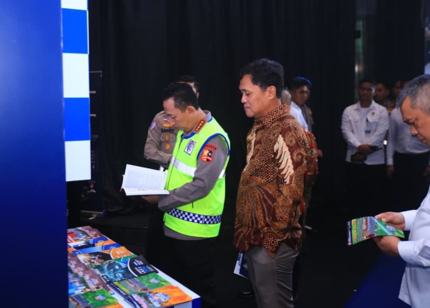 Kapolri Minta Jajaran Polantas Tingkatkan Pelayanan Humanis