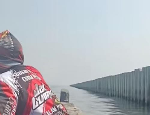 Tanggul Beton  di Pesisir Cilincing, Jakarta Utara (Foto:Istimewa)