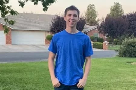 Tyler Robinson Berkelakar di Obrolan Discord: Yang Bunuh Charlie Kirk itu Kembaran Saya