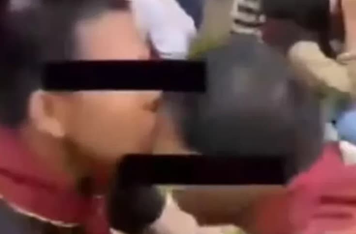 Geger Ospek di Unsri Paksa Mahasiswa Baru Ciuman Sesama Jenis. (Foto: TikTok @infinity.feeds)