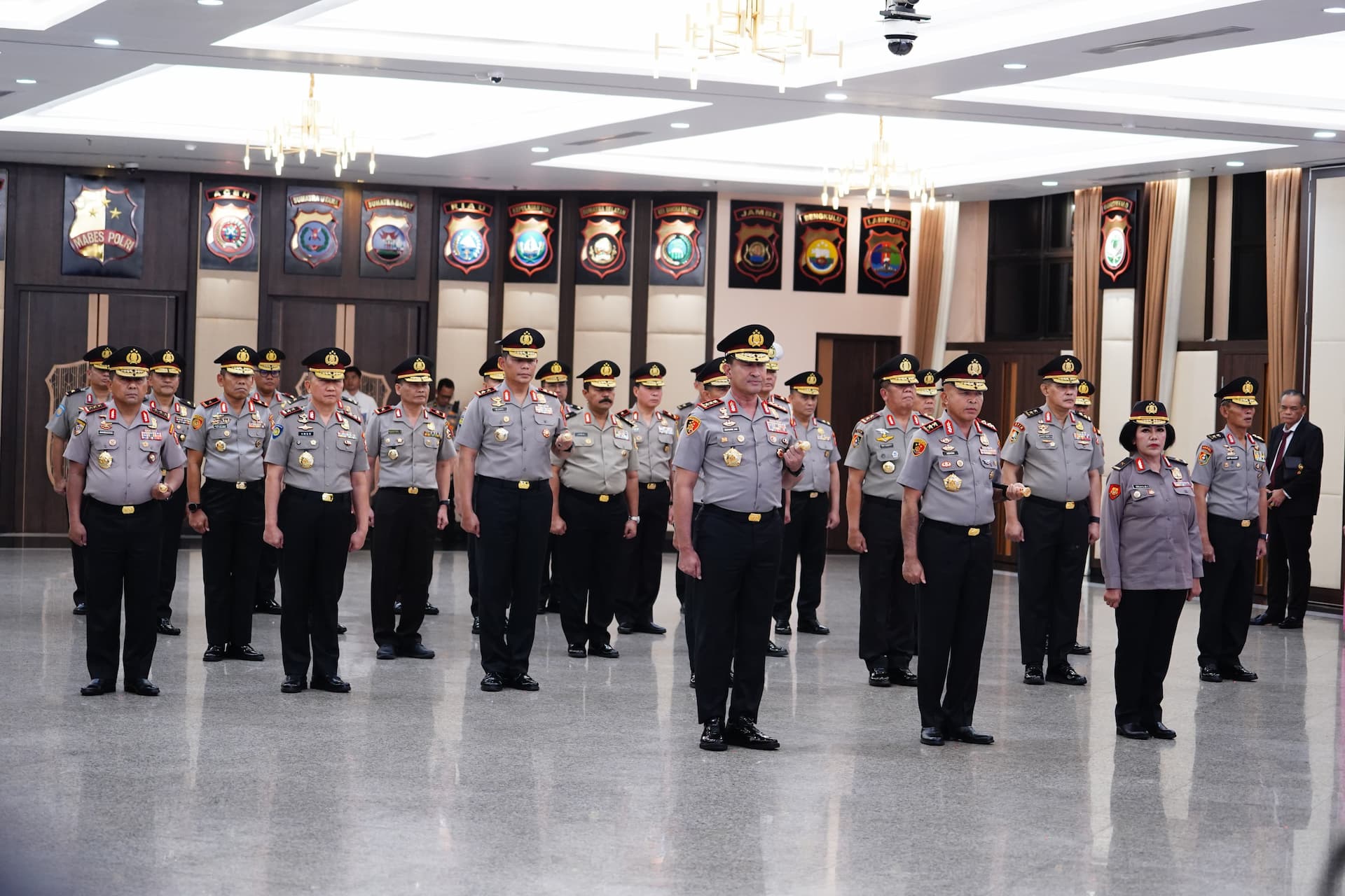 Upacara kenaikan pangkat di Mabes Polri, Jakarta Selatan (Foto: Polri)