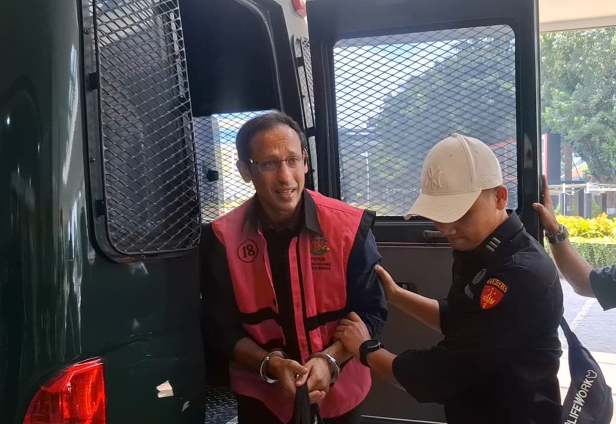 Mantan Mendikbud Ristek Nadiem Makarim di Kejaksaan Agung (Foto: Hastina/REQnews)