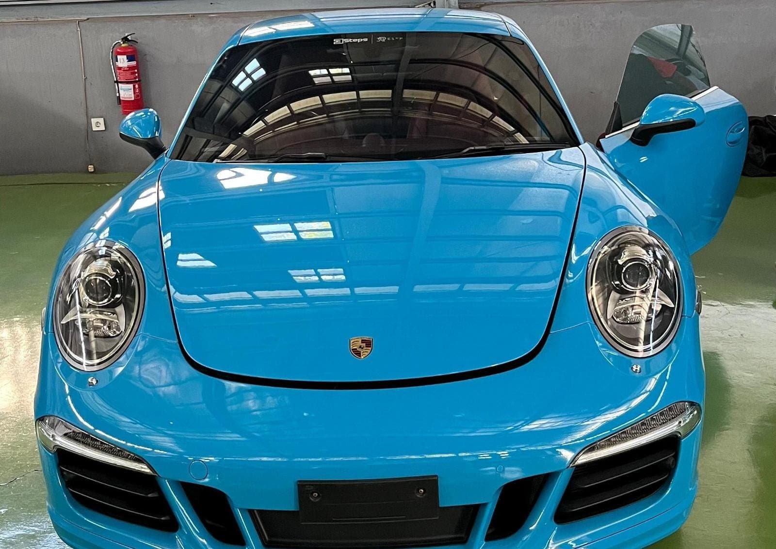 10 unit kendaraan mewah milik Doni Salmanan berhasil dilelang BPA Kejagung (Foto: Kejaksaan)