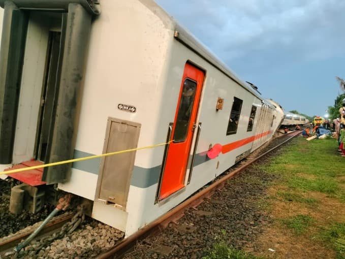 Insiden kereta api anjlok di Kedunggedeh. (Foto: KAI)