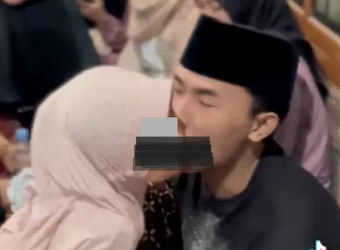 Viral Dituding Lakukan Pelecehan Usai Cium Anak Perempuan Saat Dakwah. (Foto: Twitter @PenerbangRoket)