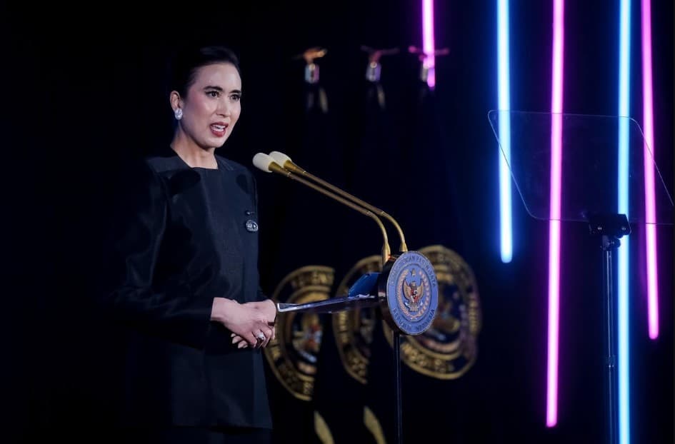 Menteri Pariwisata Perkenalkan "MaiA" Kecerdasan Buatan Khusus Pariwisata