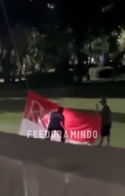 Dua Pemuda di Jembrana Coret Bendera Merah Putih, Warganet: Jangan Hina dan Rusak Bendera!