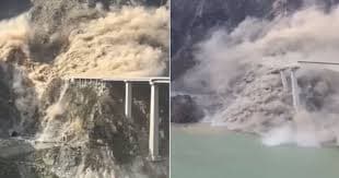 Ngeri! Begini Detik-detik Jembatan Hongqi China Ambruk usai Baru Diresmikan